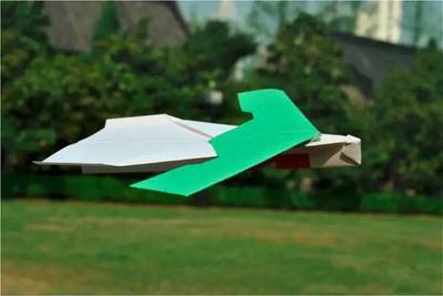 纸飞机是哪个国家的