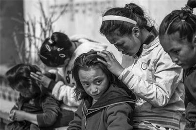 梦见自己长虱子并掐死