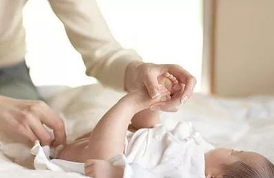 小宝宝肚子疼怎么办