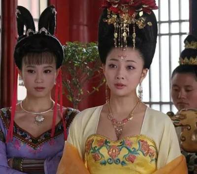 丈夫早亡的女人什么命