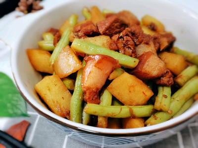 土豆炖豆角图片