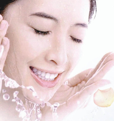 夏季痘痘皮肤用什么水