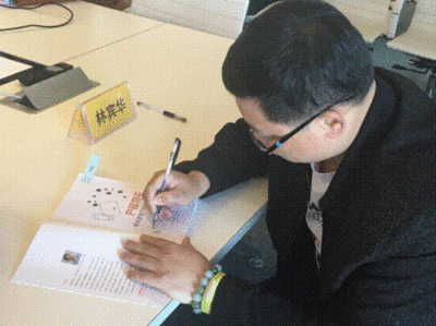 大型游戏是什么开发的