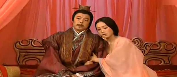 吕布韦属什么生肖