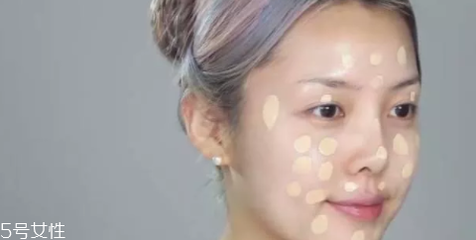 如何化妆不脱妆