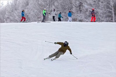 谈球吧体育滑雪入门指南 滑雪初学者必看攻略(图6)