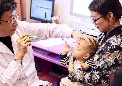 孕妇戴隐形眼镜对胎儿有影响吗