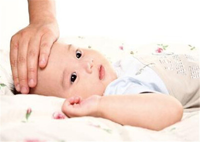 月子里的宝宝拉肚子是怎么回事