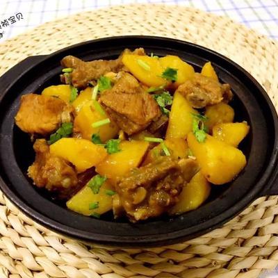 红烧排骨和土豆的做法