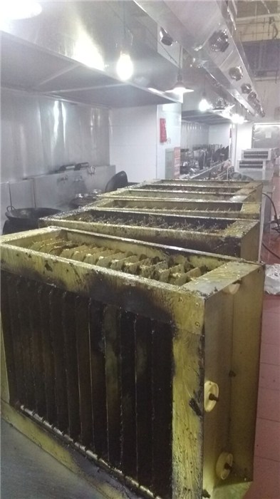 大楼厨房排烟风机安装