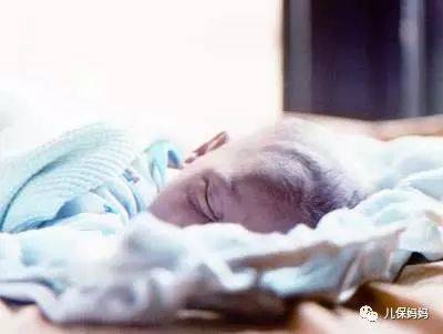 宝宝吃了塑料纸怎么办