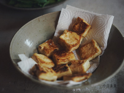 豆腐吸油吗
