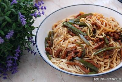猪肉煮面条的做法大全家常