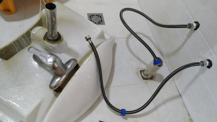 厨房用混水龙头漏水