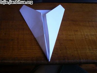 下载纸飞机的折法视频教程