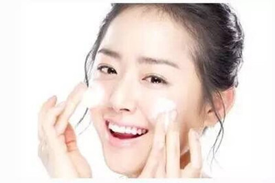 为啥老长痘痘