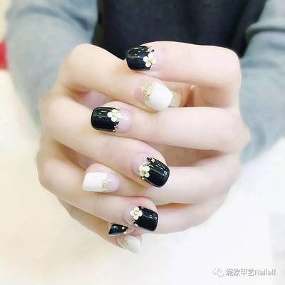 产后多久可以做美甲
