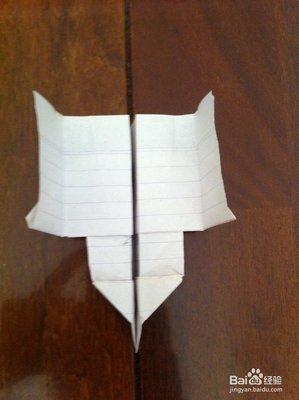 旋转纸飞机怎么折