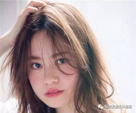 大圆脸适合什么短发型