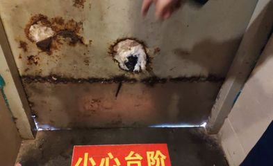厨房灶台破损