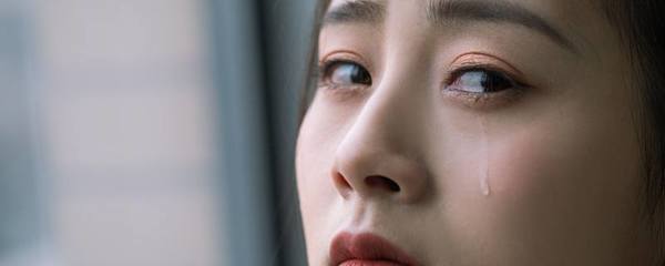 梦见自己在大哭