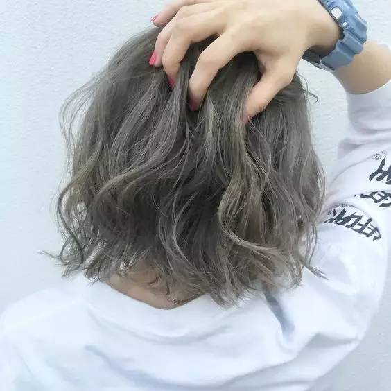 染发两节色怎么一致