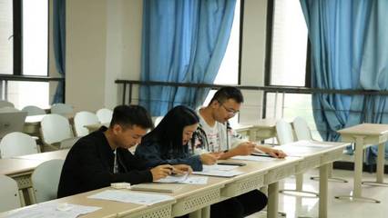 房地产怎么面试自我介绍