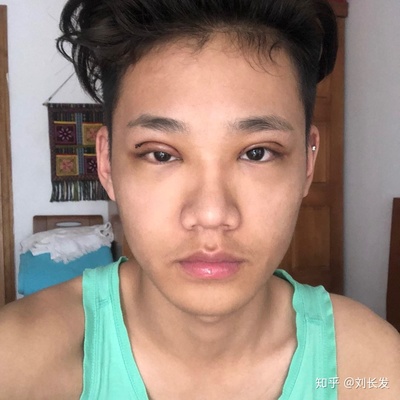男生双眼皮好看还是单眼皮好看