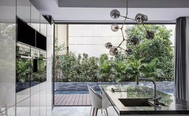 厨房敞开式玻璃门