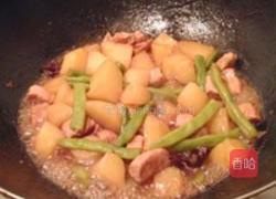 土豆豆角炖肉的家常做法