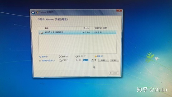 电脑一直卡在正在启动