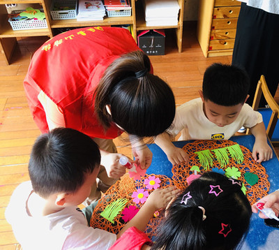 怎么引导幼儿说教师节