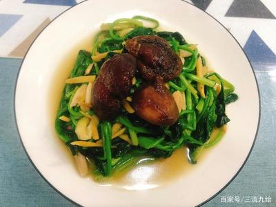 清炒菠菜香菇