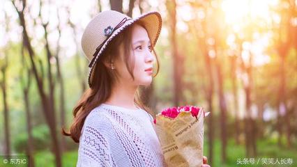属虎的女人花心吗