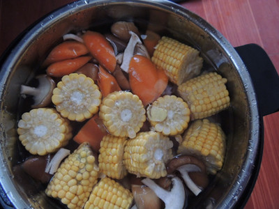 沙骨胡萝卜香菇汤
