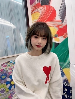 黑短发烫发