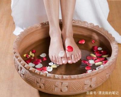 来例假的时候可以泡脚吗?生理期可以洗脚修脚吗?