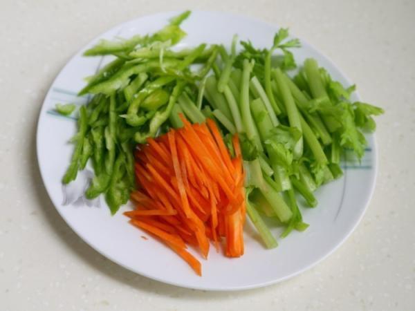 青椒芹菜做法大全家常