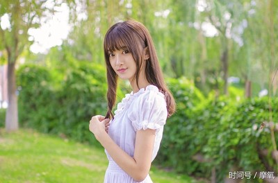 眉心和眉毛周围长痘痘