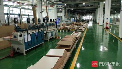 全屋定制家具生产线