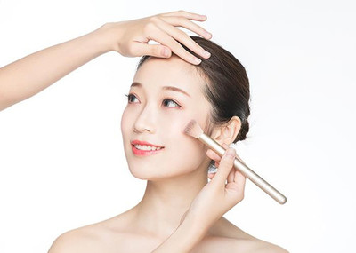 化妆学费多少