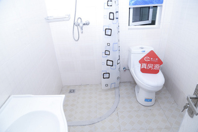 厨房洗手间共用热水器