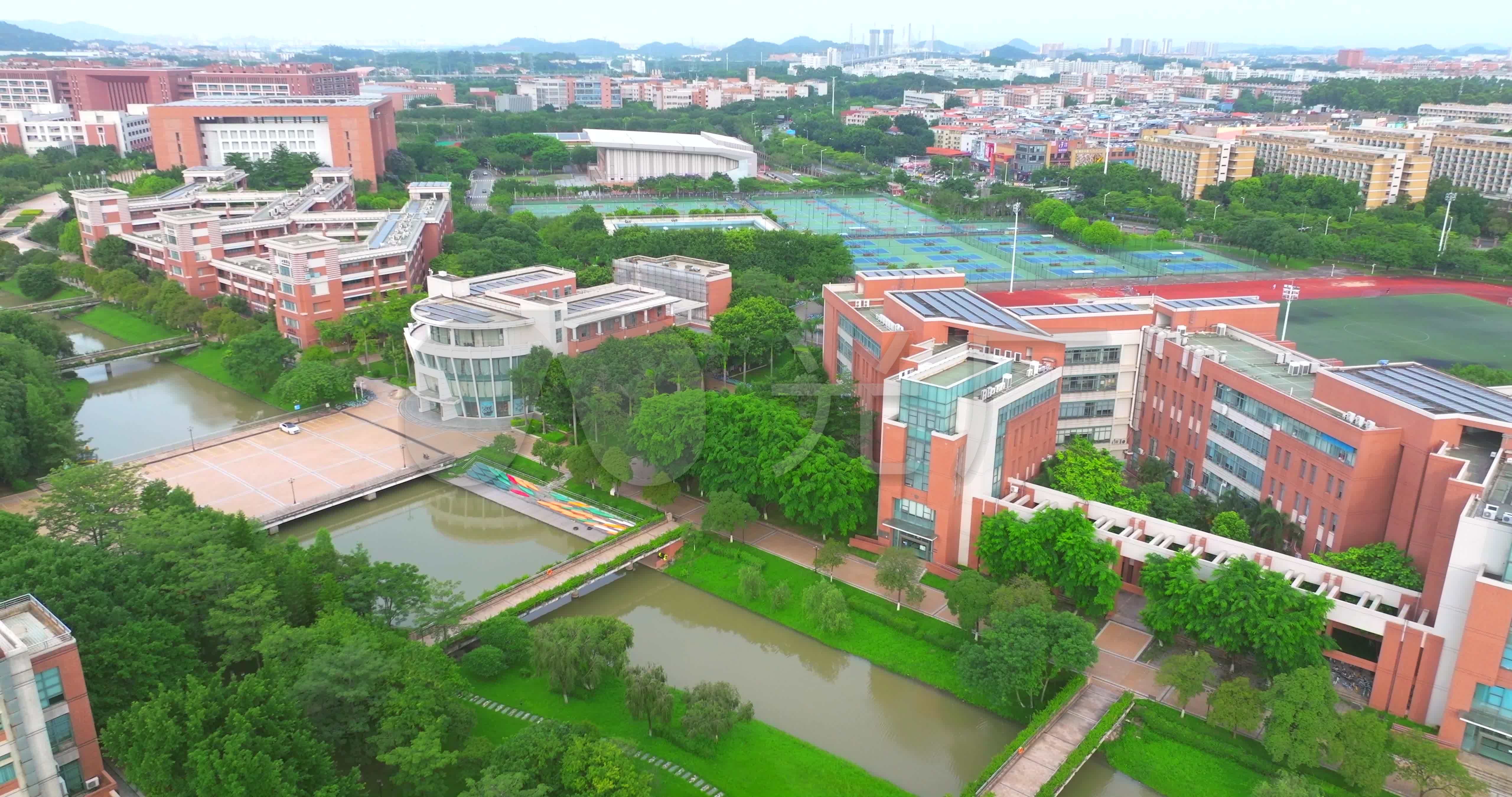 广州中山大学在哪个区