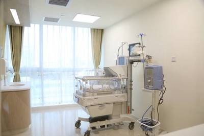 新生儿重症监护室一天多少钱