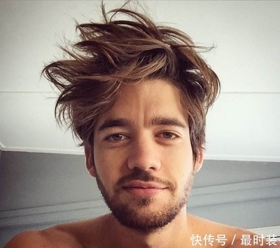 男生鸡窝头发型