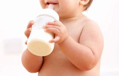 母乳不够加奶粉怎么加
