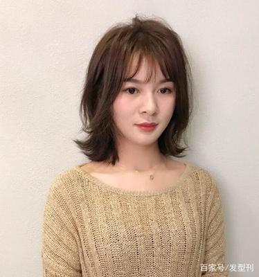 发型女中长