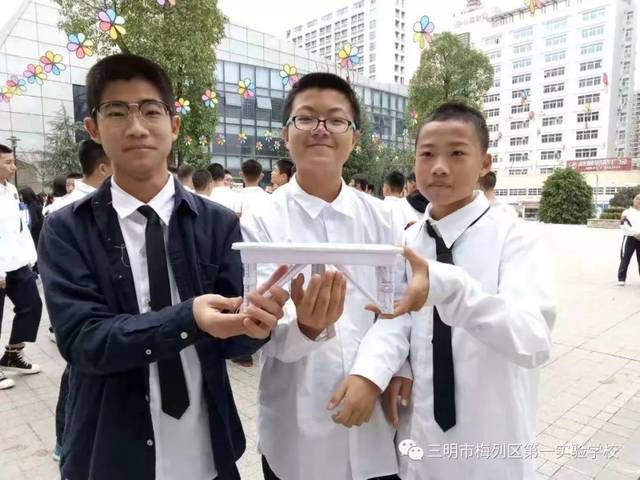 纸桥承重冠军设计图