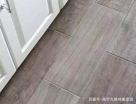 怎么在市场挑选地板砖