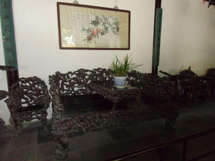 榕树可以做家具吗